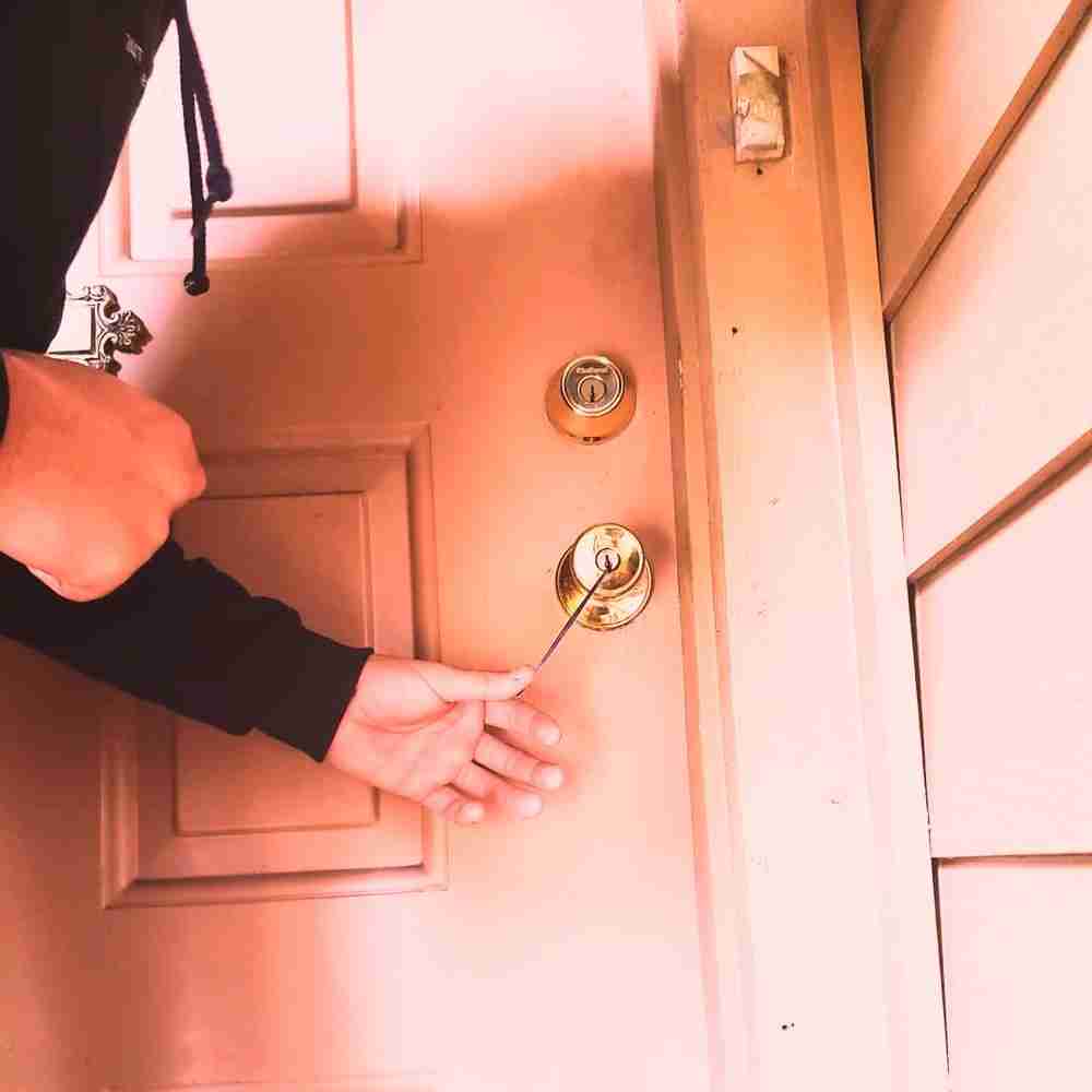 Emergency to Excellence: VIP Locksmith Tampa Offers Premier Locksmith Solutions