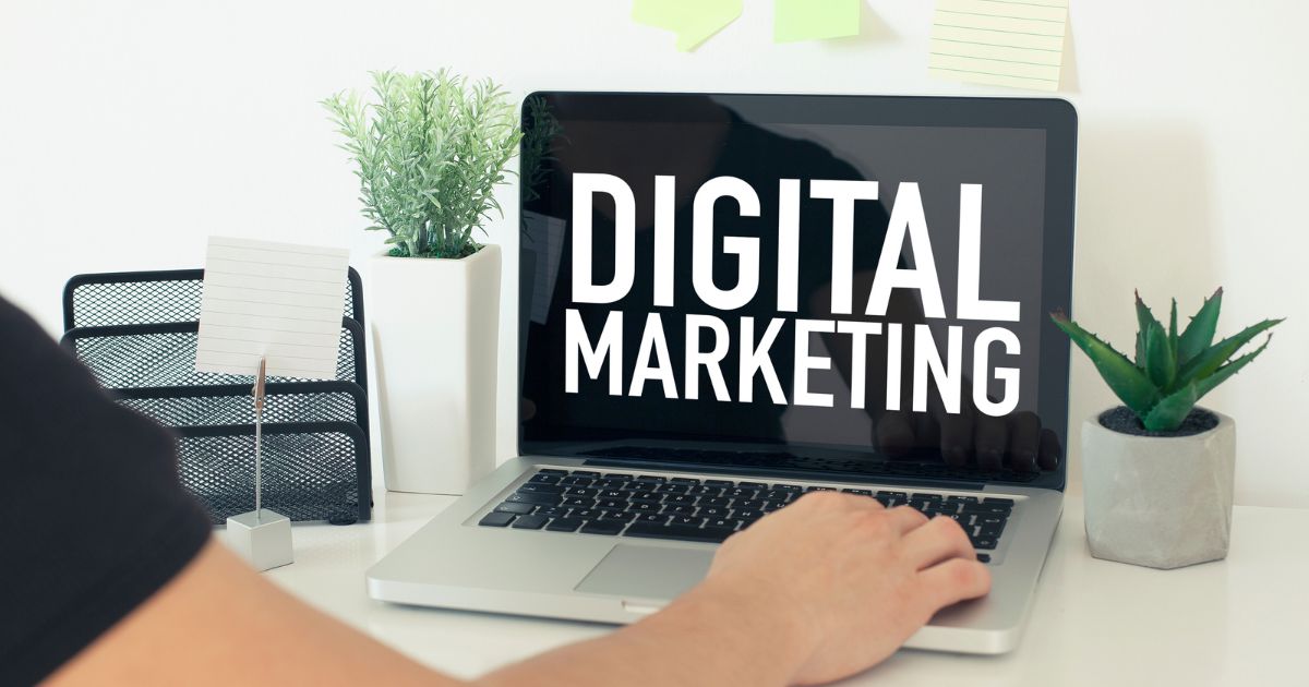 What is the average cost of working with a Digital Marketing Company in Houston?