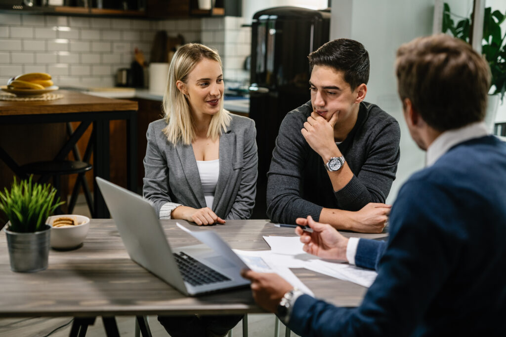 Purchasing Your First Home – When Should I See a Lawyer? | Amazing Guide
