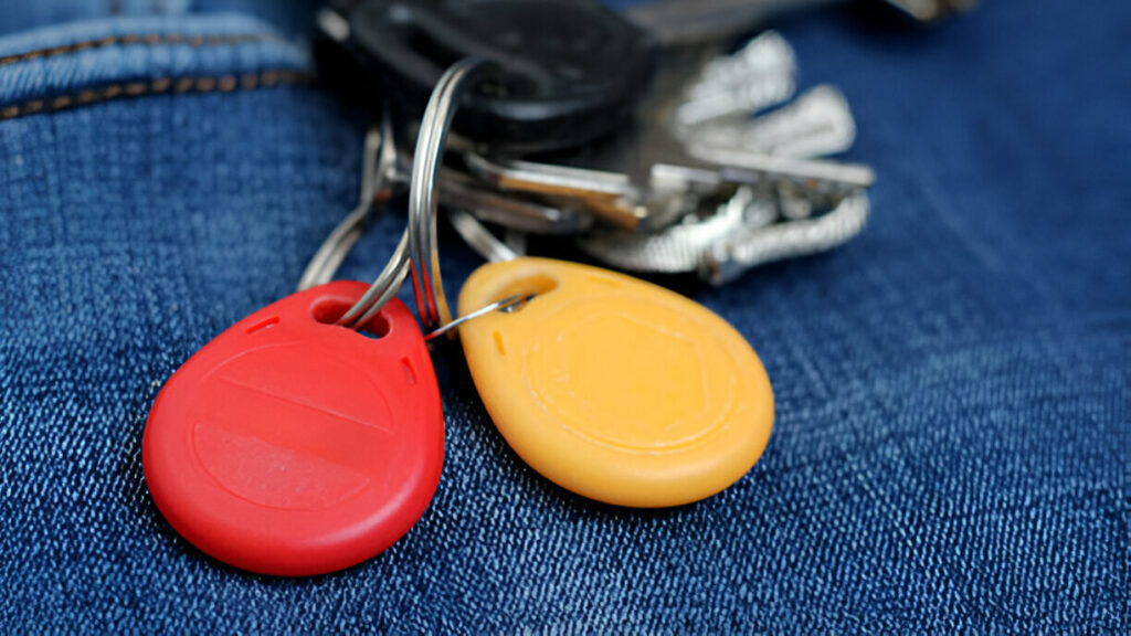 Simplifying Security: The Role of AWID Keychain Fobs in Mode